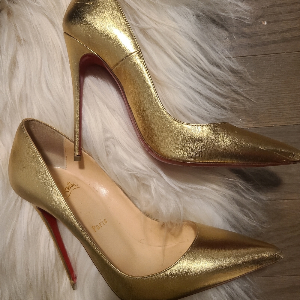 Christian Louboutin So Kate Gold 37.5
